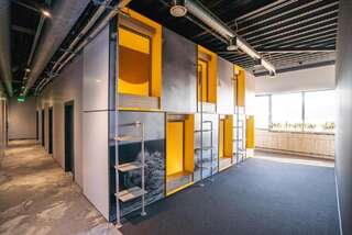 Апарт-отели Light House Coliving Клайпеда Кровать в общем 6-местном номере для мужчин и женщин-3